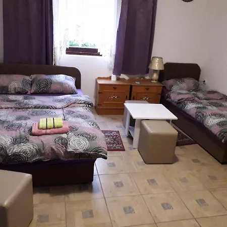 Topic Hostel *