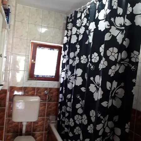 Hostel Topic